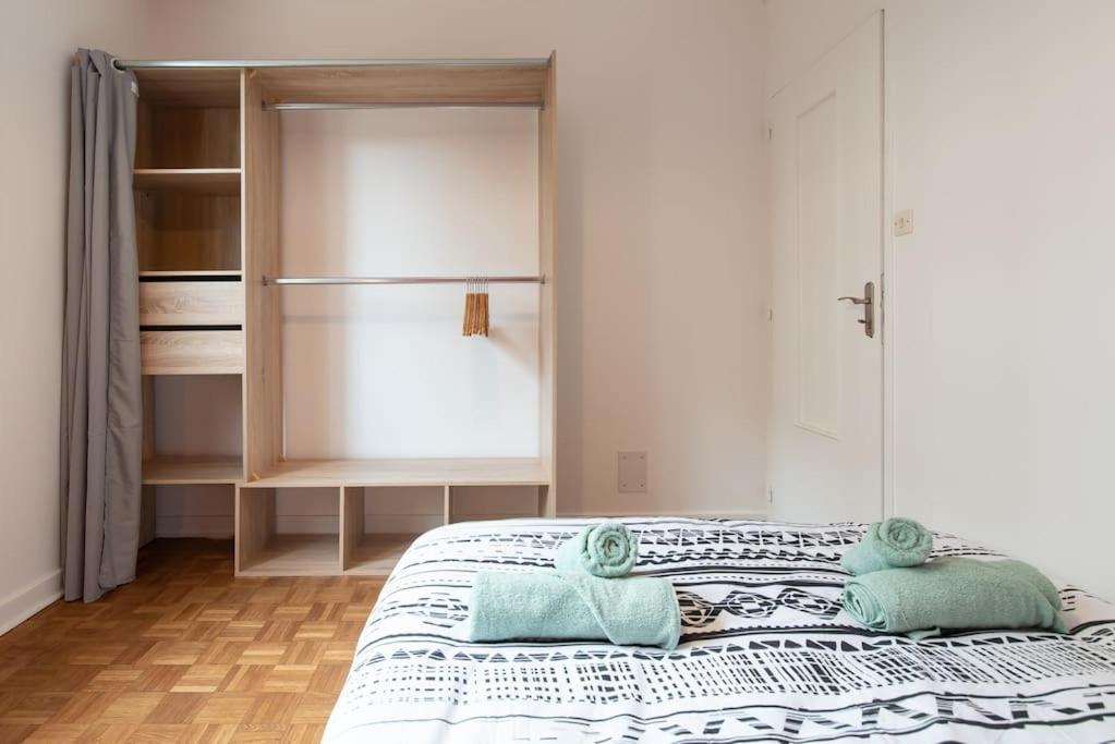 Appartement Neuf Pour 6, Parking Et Box, Au Calme Villeurbanne Buitenkant foto