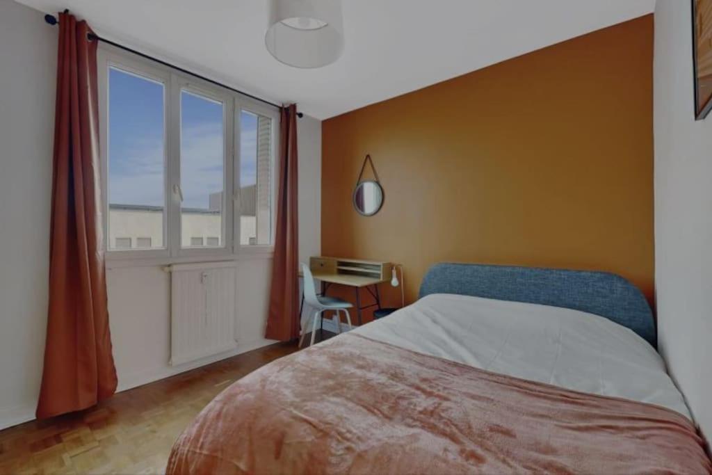 Appartement Neuf Pour 6, Parking Et Box, Au Calme Villeurbanne Buitenkant foto